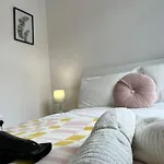 Lovely 4 Bedroom Spacious House In Camden Town-Central London