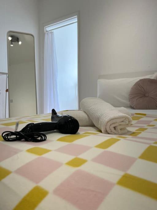 Lovely 4 Bedroom Spacious House In Camden Town-central Londra