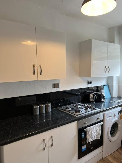 Lovely 4 Bedroom Spacious House In Camden Town-central Casa vacanze