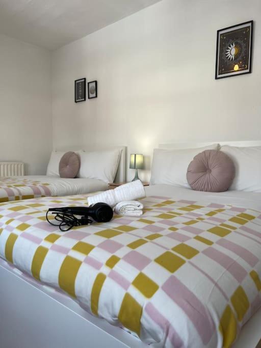 Lovely 4 Bedroom Spacious House In Camden Town-central *