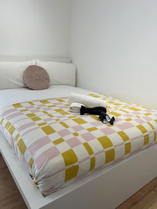 Lovely 4 Bedroom Spacious House In Camden Town-central *